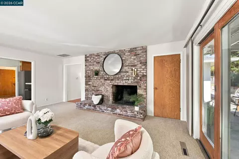 Living - 2520 Benedict Dr, San Leandro, CA 94577 photo 9 of 10