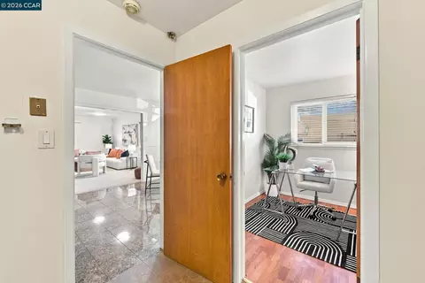 Entry Way - 2520 Benedict Dr, San Leandro, CA 94577 photo 2 of 3