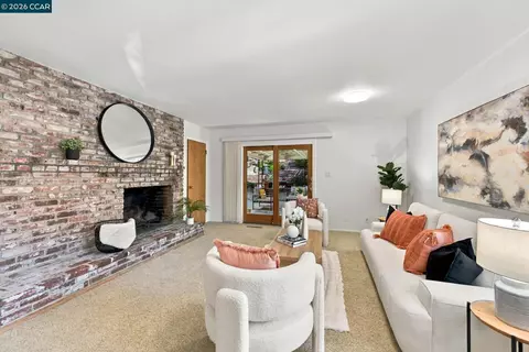 Living - 2520 Benedict Dr, San Leandro, CA 94577 photo 7 of 10