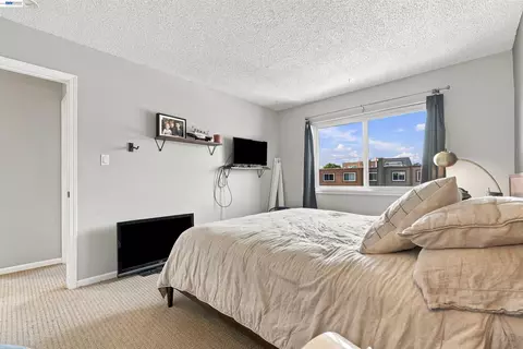 Bedroom - 3349 Solomon Ln, Alameda, CA 94502 photo 4 of 6