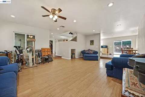 Living - 649 Jade Pl, Livermore, CA 94550 photo 1 of 6