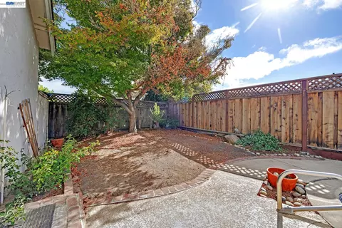 Exterior - 649 Jade Pl, Livermore, CA 94550 photo 7 of 8
