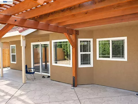 Exterior - 1825 Mark Mead Ln, Modesto, CA 95356 photo 5 of 6