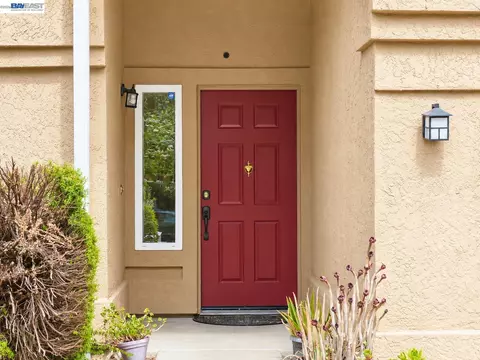 Entry Way - 1825 Mark Mead Ln, Modesto, CA 95356 photo 1 of 3