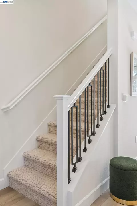 Entry Way - 1216 Walters Ct, Concord, CA 94520 photo 5 of 8