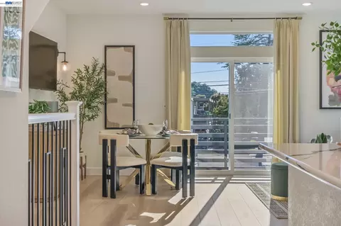 Dining - 1216 Walters Ct, Concord, CA 94520 photo 4 of 4
