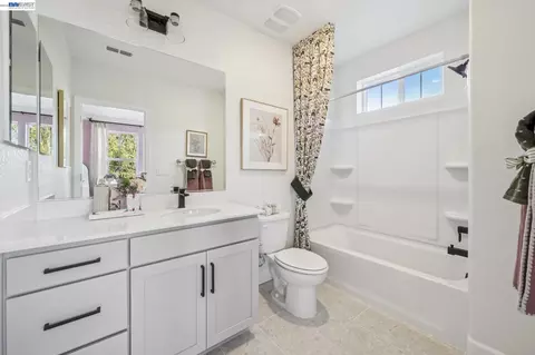 Bath - 1216 Walters Ct, Concord, CA 94520 photo 11 of 12