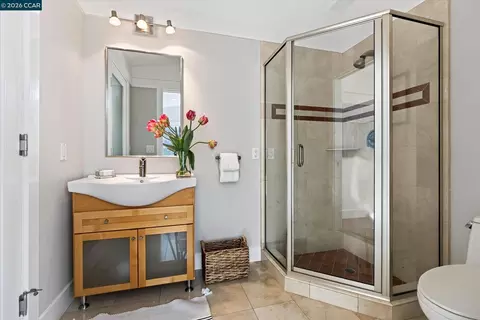 Bath - 3402 Hall Ln, Lafayette, CA 94549 photo 2 of 2