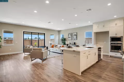 Living - 3161 Echo Way, Tracy, CA 95377 photo 1 of 5