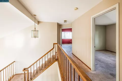 Entry Way - 354 Saybrook, Vallejo, CA 94591 photo 7 of 8