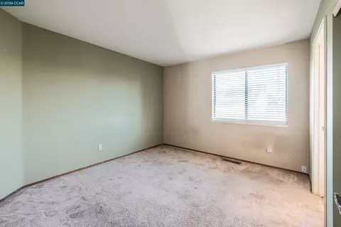 Bedroom - 354 Saybrook, Vallejo, CA 94591 photo 5 of 10