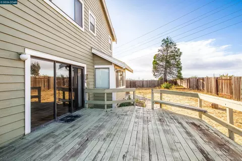 Exterior - 354 Saybrook, Vallejo, CA 94591 photo 6 of 11