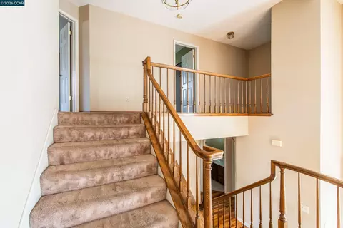 Entry Way - 354 Saybrook, Vallejo, CA 94591 photo 4 of 8