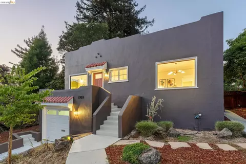 1909 San Antonio Ave, Berkeley, CA 94707