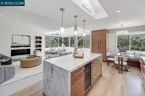 3674 Rossmoor Pkwy #7, Walnut Creek, CA 94595