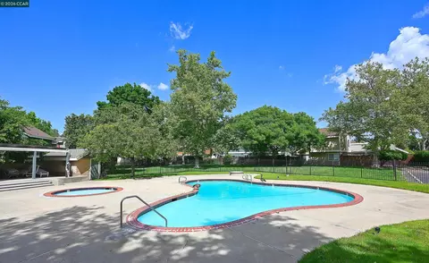 Exterior - 4203 Dubhe Ct, Concord, CA 94521 photo 15 of 16