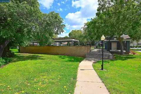 Exterior - 4203 Dubhe Ct, Concord, CA 94521 photo 13 of 16