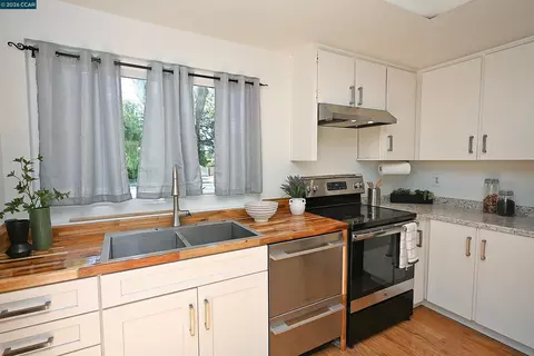 Kitchen - 4203 Dubhe Ct, Concord, CA 94521 photo 5 of 5