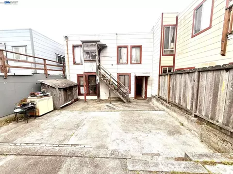 Exterior - 133 Rice St, San Francisco, CA 94112 photo 3 of 3