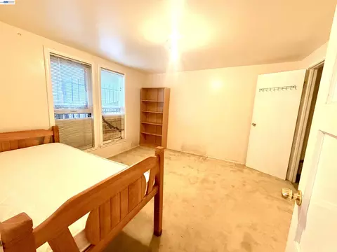 Bedroom - 133 Rice St, San Francisco, CA 94112 photo 1 of 3