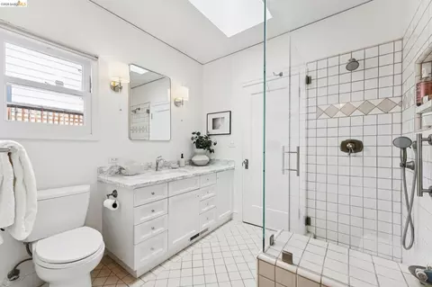 Bath - 12 Brookside Ave, Berkeley, CA 94705 photo 2 of 5