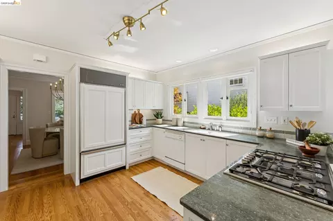 Kitchen - 12 Brookside Ave, Berkeley, CA 94705 photo 5 of 7