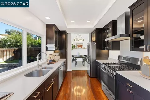 Kitchen - 4495 Oakbrook Ct, Concord, CA 94521 photo 3 of 6