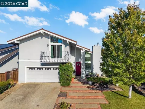 4495 Oakbrook Ct, Concord, CA 94521