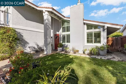 Exterior - 4495 Oakbrook Ct, Concord, CA 94521 photo 2 of 5
