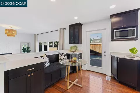 Kitchen - 4495 Oakbrook Ct, Concord, CA 94521 photo 6 of 6