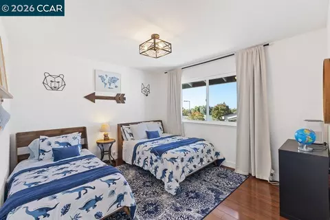 Bedroom - 4495 Oakbrook Ct, Concord, CA 94521 photo 2 of 3
