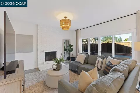 Living - 4495 Oakbrook Ct, Concord, CA 94521 photo 5 of 5