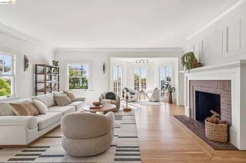 Living - 865 Contra Costa Ave, Berkeley, CA 94707 photo 2 of 4