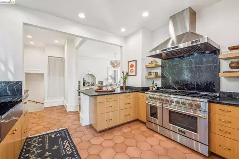 Kitchen - 865 Contra Costa Ave, Berkeley, CA 94707 photo 6 of 8