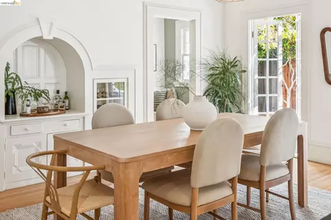 Dining - 865 Contra Costa Ave, Berkeley, CA 94707 photo 3 of 10