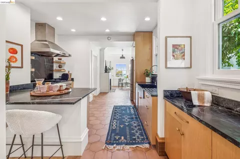 Kitchen - 865 Contra Costa Ave, Berkeley, CA 94707 photo 3 of 8