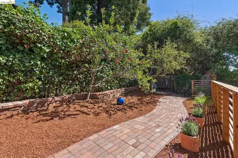 Exterior - 865 Contra Costa Ave, Berkeley, CA 94707 photo 11 of 20