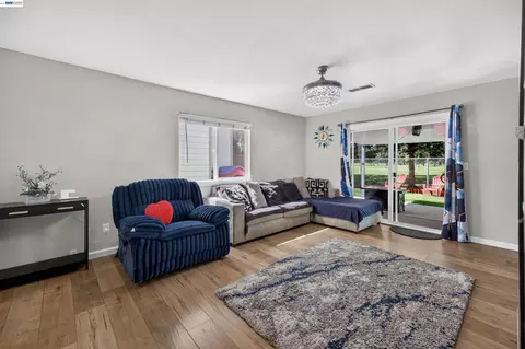 Other - 439 W Golf Cir, Manteca, CA 95337 photo 4 of 5