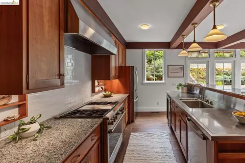 Kitchen - 1705 La Loma Ave, Berkeley, CA 94709 photo 3 of 5