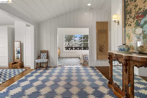 Entry Way - 1705 La Loma Ave, Berkeley, CA 94709 photo 6 of 8