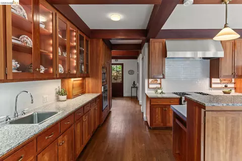 Kitchen - 1705 La Loma Ave, Berkeley, CA 94709 photo 1 of 5