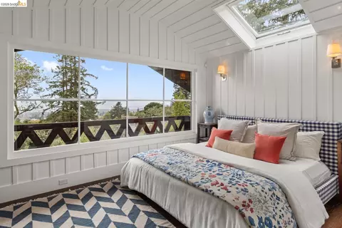 Bedroom - 1705 La Loma Ave, Berkeley, CA 94709 photo 4 of 5