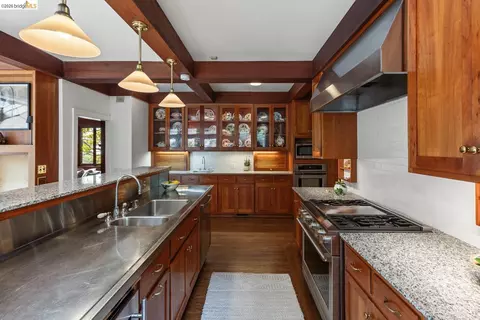 Kitchen - 1705 La Loma Ave, Berkeley, CA 94709 photo 4 of 5