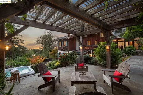 Exterior - 1705 La Loma Ave, Berkeley, CA 94709 photo 20 of 24