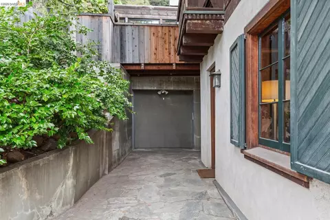 Exterior - 1705 La Loma Ave, Berkeley, CA 94709 photo 19 of 24