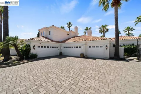 Exterior - 27 Eagle Ridge Ln, Danville, CA 94506 photo 5 of 17