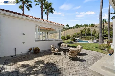Exterior - 27 Eagle Ridge Ln, Danville, CA 94506 photo 13 of 17