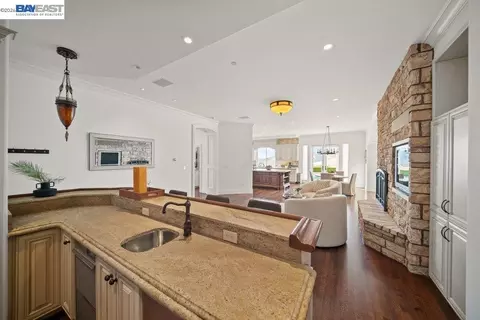 Kitchen - 27 Eagle Ridge Ln, Danville, CA 94506 photo 1 of 10