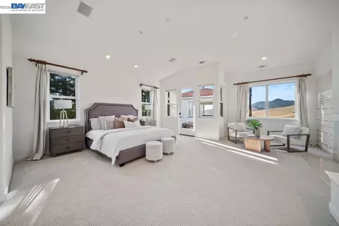Bedroom - 27 Eagle Ridge Ln, Danville, CA 94506 photo 1 of 10