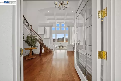 Entry Way - 27 Eagle Ridge Ln, Danville, CA 94506 photo 3 of 5